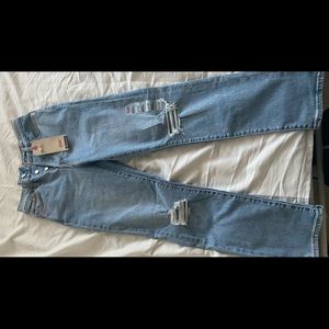 BRAND NEW NEVER WORM LEVI WEDGIE STRAIGHT JEANS